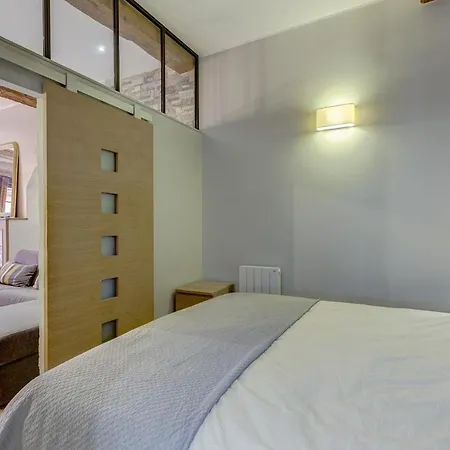 Carnot 29 - Hypercentre Daire Annecy